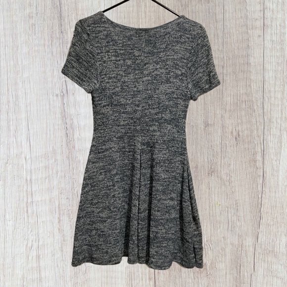 Altar’d State Women’s Knit Dress Heather Blue Short Sleeve - Picture 2 of 9